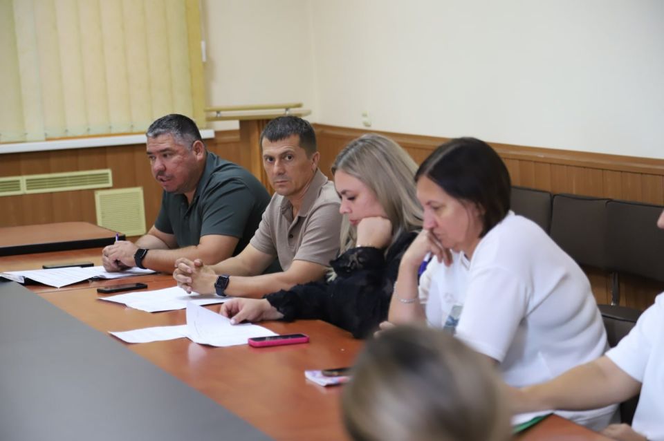 Анжелика Ястребова: На заседании рабочей группы Межведомственной комиссии Республики Крым по организации мероприятий, направленных на снижение неформальной занятости и легализацию заработной платы работников в Бахчисарайском... Анжелика Ястребова: На заседании рабочей группы Межведомственной комиссии Республики Крым по организации мероприятий, направленных на снижение неформальной занятости и легализацию заработной платы работников в Бахчисарайском...