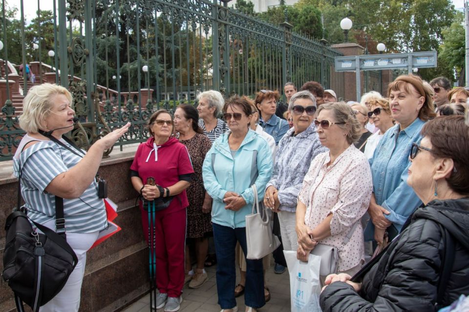 Отдел по туризму МКУ Управление молодежи, спорта и туризма Администрации города Симферополя возобновил экскурсии по нашему любимому городу в рамках проекта «Бесплатные экскурсии и инфотуры 2025» после летнего перерыва! Отдел по туризму МКУ Управление молодежи, спорта и туризма Администрации города Симферополя возобновил экскурсии по нашему любимому городу в рамках проекта «Бесплатные экскурсии и инфотуры 2025» после летнего перерыва!
