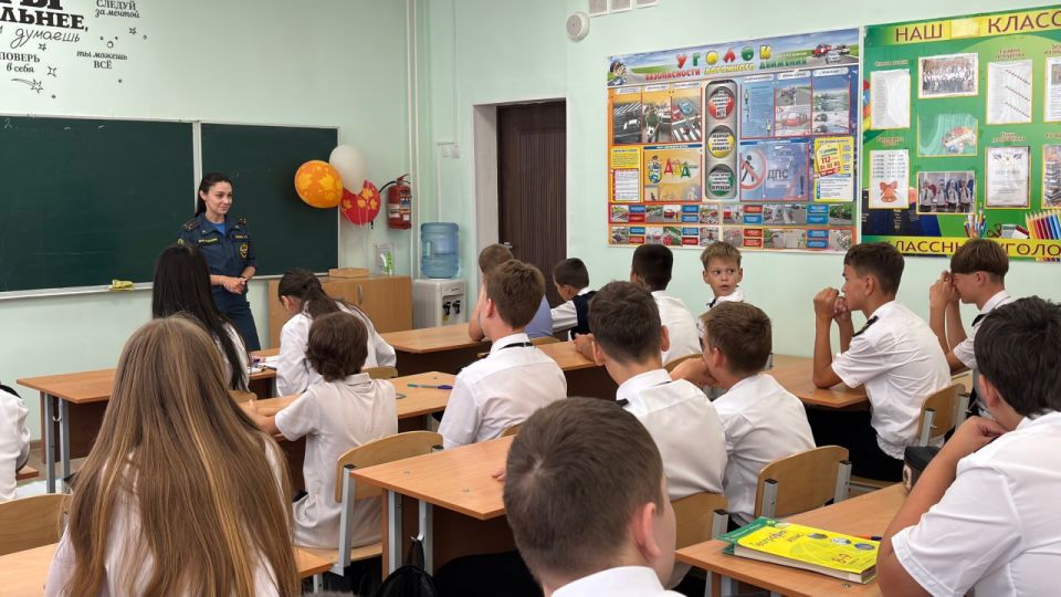 Психологи Главного управления МЧС России по Республике Крым провели занятие по первой медицинской помощи Психологи Главного управления МЧС России по Республике Крым провели занятие по первой медицинской помощи