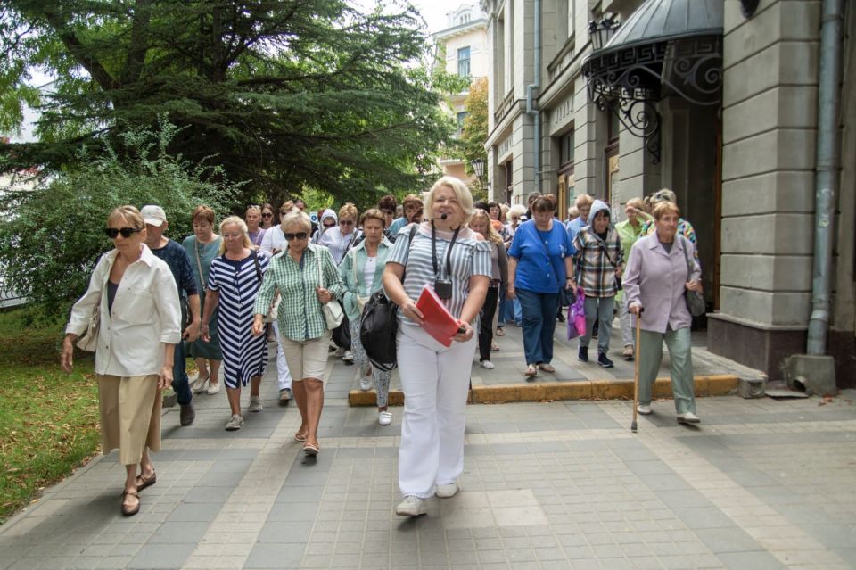 Отдел по туризму МКУ Управление молодежи, спорта и туризма Администрации города Симферополя возобновил экскурсии по нашему любимому городу в рамках проекта «Бесплатные экскурсии и инфотуры 2025» после летнего перерыва! Отдел по туризму МКУ Управление молодежи, спорта и туризма Администрации города Симферополя возобновил экскурсии по нашему любимому городу в рамках проекта «Бесплатные экскурсии и инфотуры 2025» после летнего перерыва!