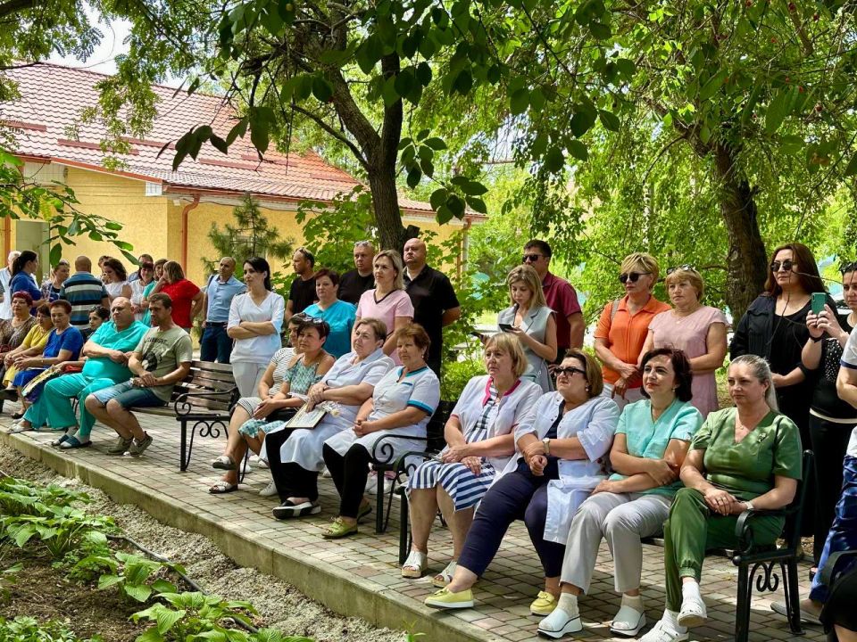 Иван Манучаров: Дорогие мои нижнегорцы! От всего сердца поздравляю вас с 227-летием посёлка и 95-летием Нижнегорского района! Иван Манучаров: Дорогие мои нижнегорцы! От всего сердца поздравляю вас с 227-летием посёлка и 95-летием Нижнегорского района!