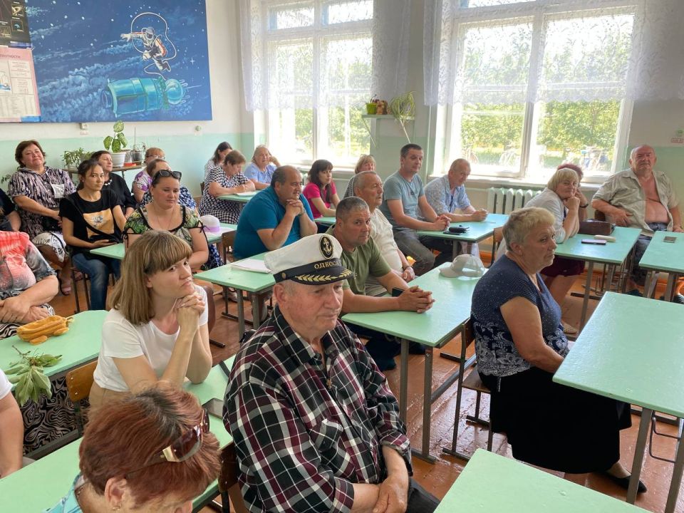 Иван Манучаров: Дорогие мои нижнегорцы! От всего сердца поздравляю вас с 227-летием посёлка и 95-летием Нижнегорского района! Иван Манучаров: Дорогие мои нижнегорцы! От всего сердца поздравляю вас с 227-летием посёлка и 95-летием Нижнегорского района!