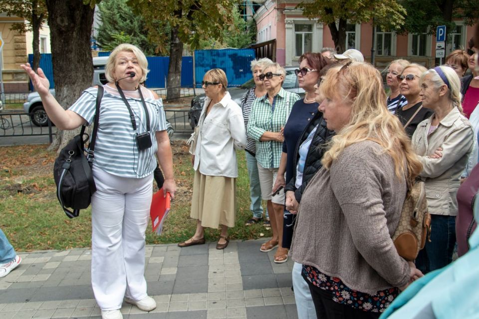 Отдел по туризму МКУ Управление молодежи, спорта и туризма Администрации города Симферополя возобновил экскурсии по нашему любимому городу в рамках проекта «Бесплатные экскурсии и инфотуры 2025» после летнего перерыва! Отдел по туризму МКУ Управление молодежи, спорта и туризма Администрации города Симферополя возобновил экскурсии по нашему любимому городу в рамках проекта «Бесплатные экскурсии и инфотуры 2025» после летнего перерыва!