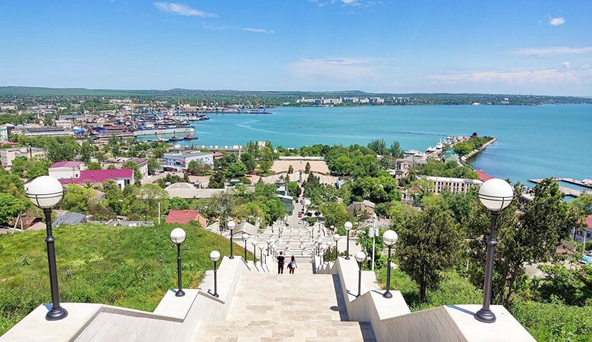 Сегодня свои дни рождения отмечают два древних города в восточном Крыму – Керчь и Судак Сегодня свои дни рождения отмечают два древних города в восточном Крыму – Керчь и Судак