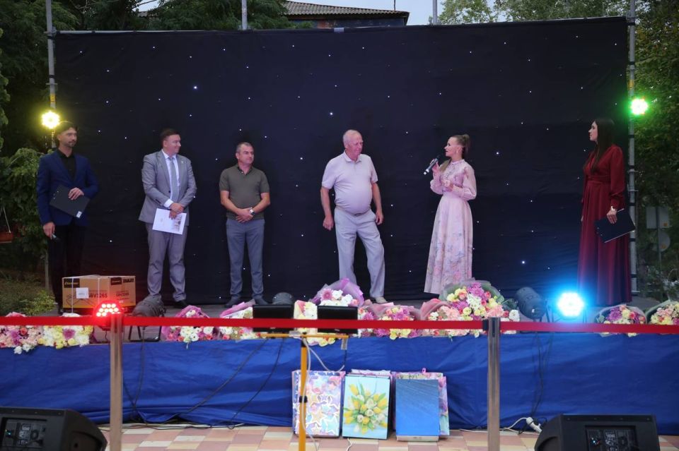 "Место, где наука и жизнь идут рука об руку": научненцы отметили 68-летие поселка "Место, где наука и жизнь идут рука об руку": научненцы отметили 68-летие поселка