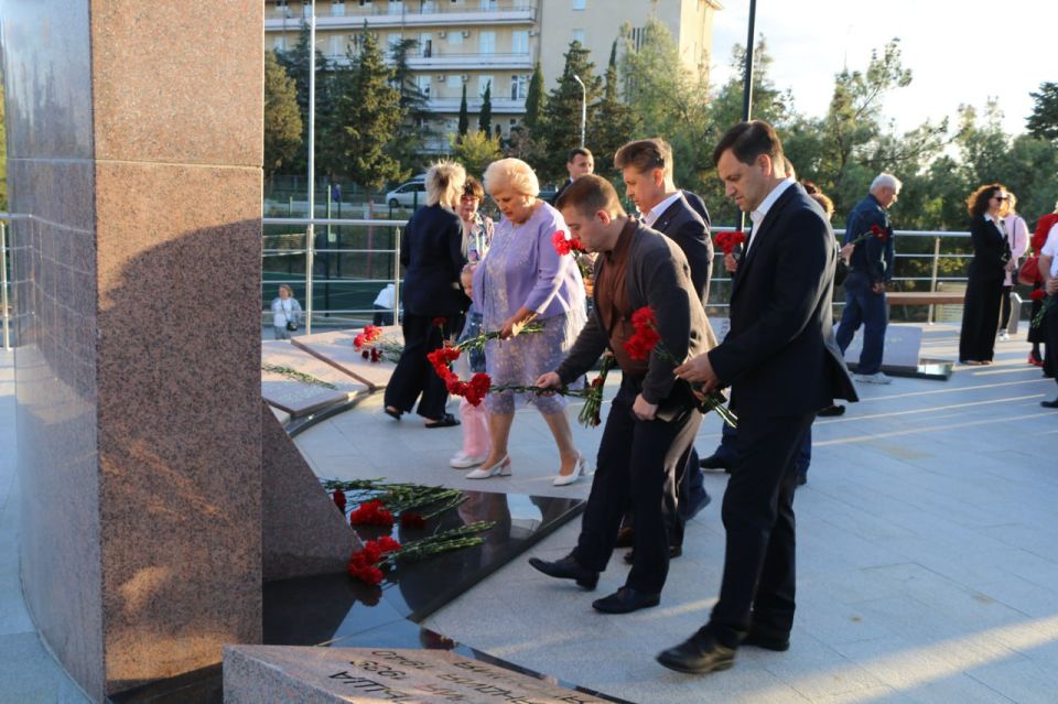 Начало вечерней программы, посвященной Дню города Судака Начало вечерней программы, посвященной Дню города Судака
