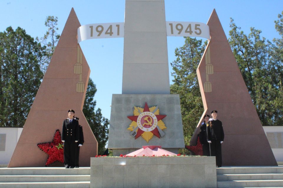 �������, 15 ��������, � ������� ������ � �������� ����� ������ ������������� ������, ����������� �������� ������� ����� ������ � ����� �1�