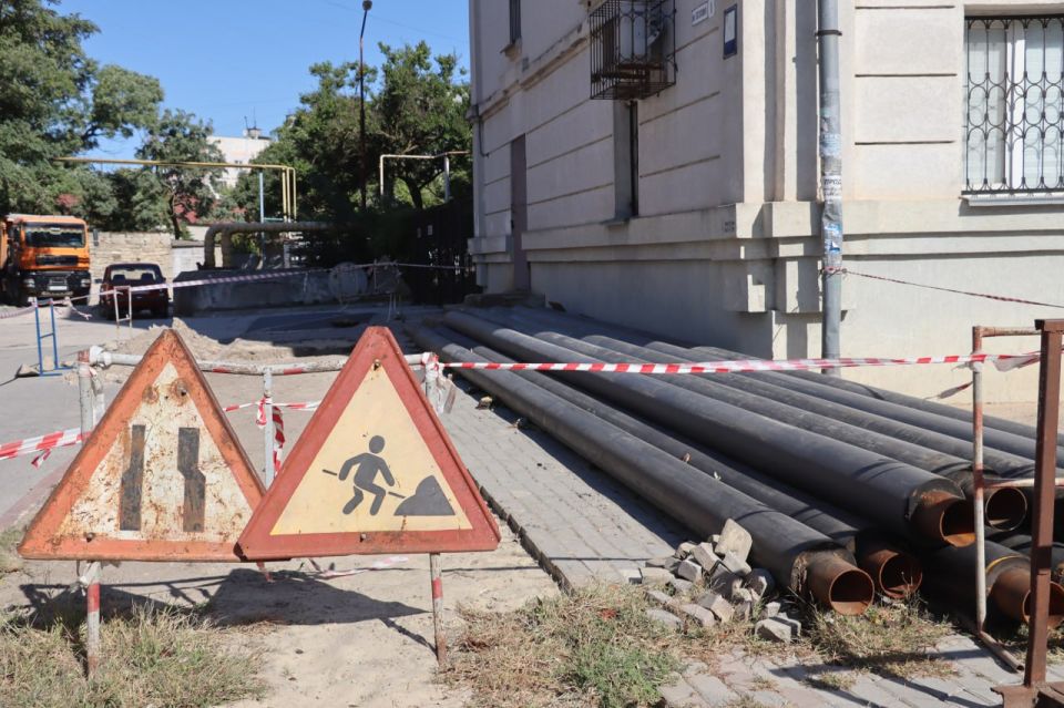 В Керчи приступили к благоустройству большого двора по ул. Славы, 25/12, 21, ул. Фестивальной, 2, 6, ул. Всесоюзной, 10 В Керчи приступили к благоустройству большого двора по ул. Славы, 25/12, 21, ул. Фестивальной, 2, 6, ул. Всесоюзной, 10