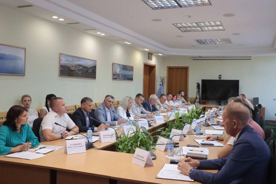 Обновление жилого фонда Крыма: акцент на подъезды многоквартирных домов Обновление жилого фонда Крыма: акцент на подъезды многоквартирных домов