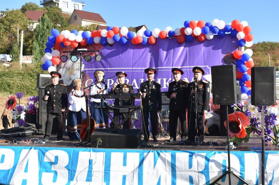 Галина Огнёва: Тепло, с душой и широким размахом! Так лучистовцы отпраздновали 80-летие села Галина Огнёва: Тепло, с душой и широким размахом! Так лучистовцы отпраздновали 80-летие села