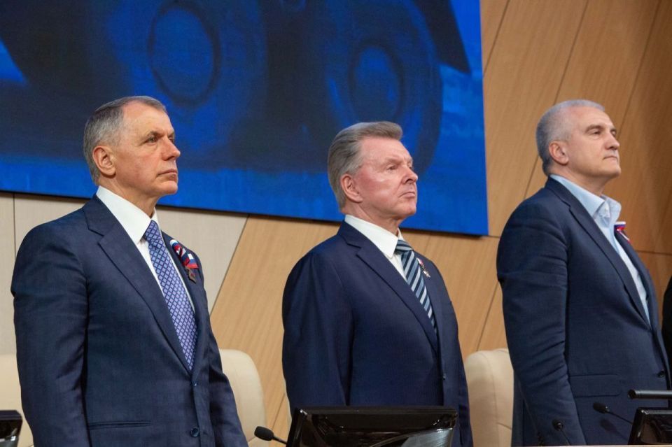 Владимир Константинов: Поздравляю с днём рождения моего друга, Героя России, активного участника событий Крымской весны, Почетного гражданина Республики Крым Олега Евгеньевича Белавенцева! Владимир Константинов: Поздравляю с днём рождения моего друга, Героя России, активного участника событий Крымской весны, Почетного гражданина Республики Крым Олега Евгеньевича Белавенцева!