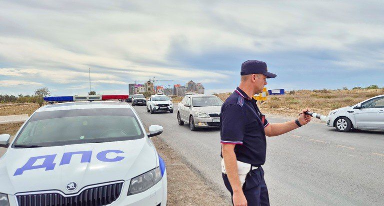 Сотрудники Госавтоинспекции Евпатории усилили контроль за транспортом с тонированными стеклами Сотрудники Госавтоинспекции Евпатории усилили контроль за транспортом с тонированными стеклами