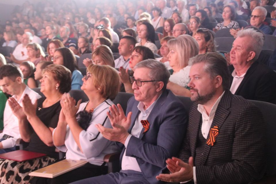 ����� ������������ ������ ���������� ��������� ����� ����� � 90-������ �������