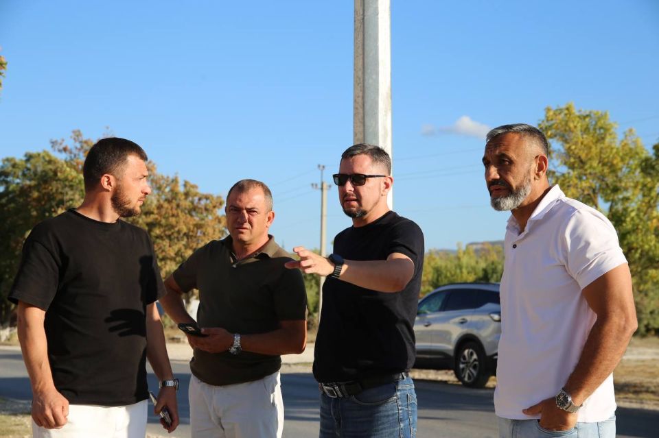 Дмитрий Скобликов: Рабочие выезды по городу. Сегодня вместе с заместителями провёл очередной обход территорий, где в данный момент идут работы по благоустройству Дмитрий Скобликов: Рабочие выезды по городу. Сегодня вместе с заместителями провёл очередной обход территорий, где в данный момент идут работы по благоустройству