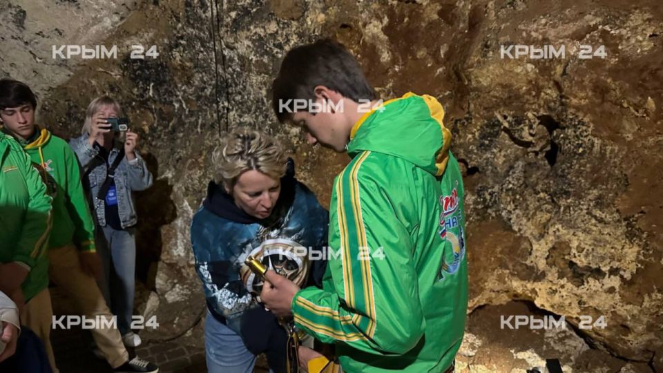 В пещере Таврида открылся первый фестиваль путешествий и туризма В пещере Таврида открылся первый фестиваль путешествий и туризма