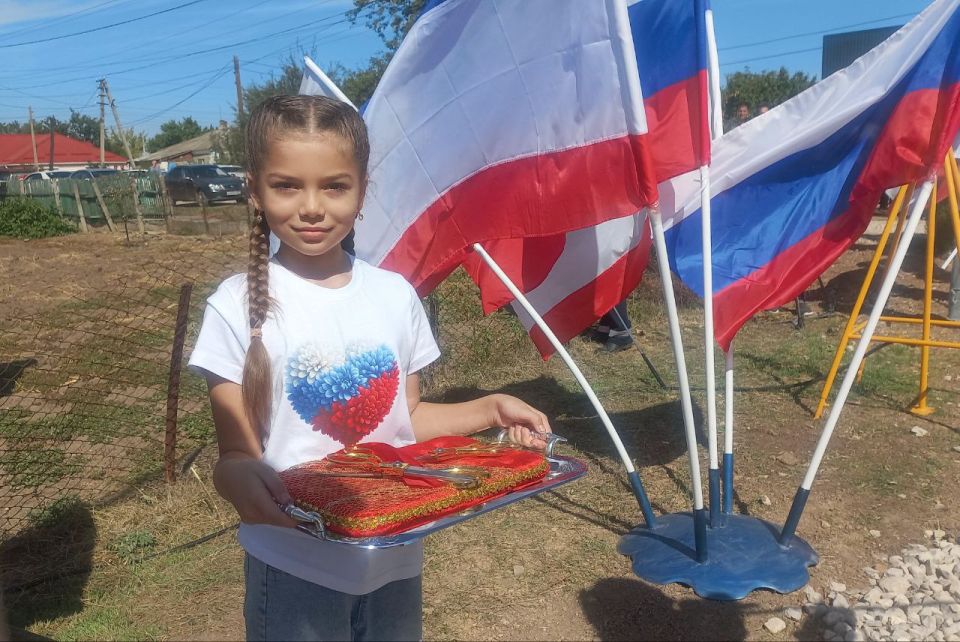 Владимир Воронкин: Уважаемые жители сел Михайловка и Зоркино. Владимир Воронкин: Уважаемые жители сел Михайловка и Зоркино.