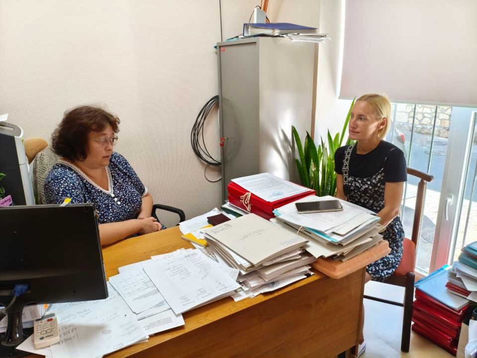 В Ялте разъяснили порядок экспертизы ценности и хранения документов В Ялте разъяснили порядок экспертизы ценности и хранения документов