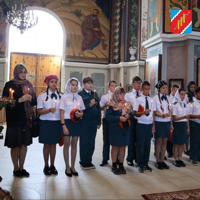 Кадетский класс МБОУ "Масловская школа-детский сад" совместно с сотрудниками МЧС посетили Свято-Покровский кафедральный собор, где в честь иконы Божией Матери «Неопалимая Купина» состоялся благодарственный молебен Кадетский класс МБОУ "Масловская школа-детский сад" совместно с сотрудниками МЧС посетили Свято-Покровский кафедральный собор, где в честь иконы Божией Матери «Неопалимая Купина» состоялся благодарственный молебен