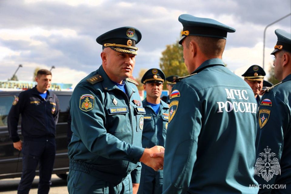 Александр Куренков начал поездку в Челябинскую область с посещения Уральского учебного спасательного центра Александр Куренков начал поездку в Челябинскую область с посещения Уральского учебного спасательного центра