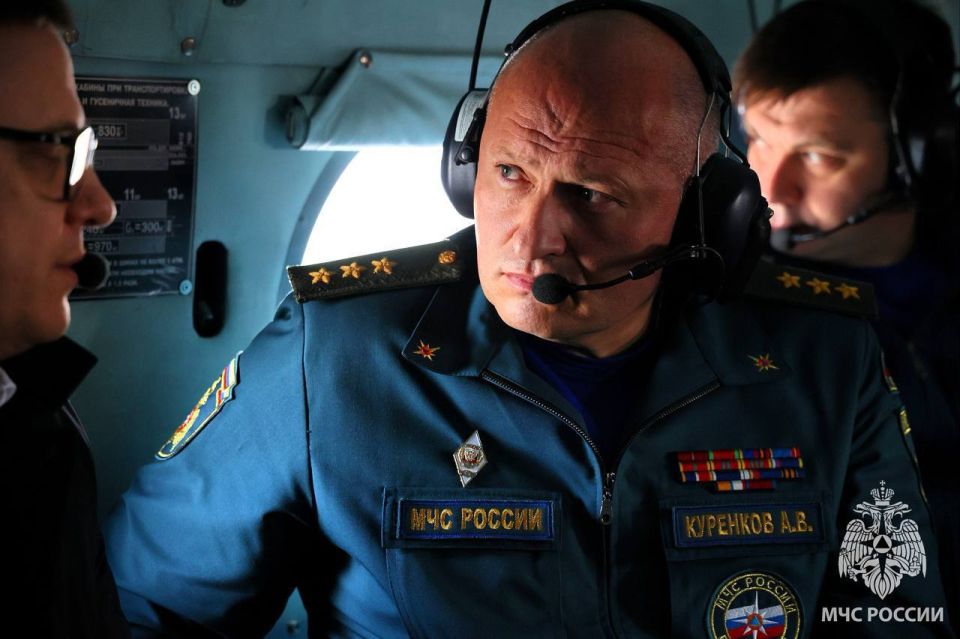 Александр Куренков начал поездку в Челябинскую область с посещения Уральского учебного спасательного центра