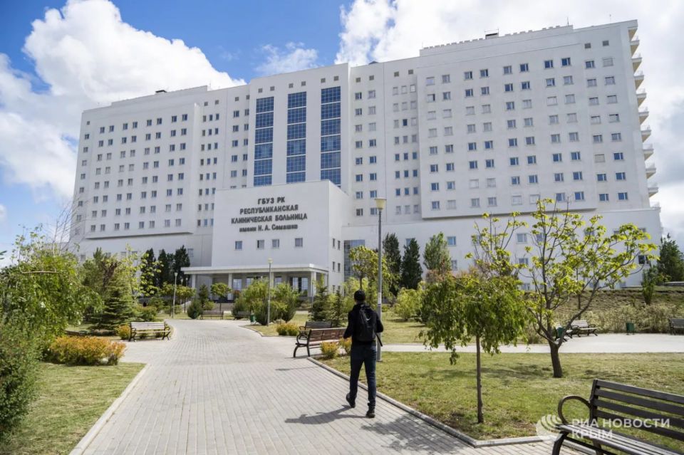 Путин присвоил почетное звание заведующему кардиологическим диспансером Республиканской клинической больницы имени Семашко