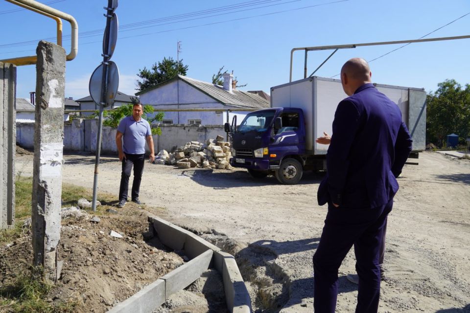 В Керчи продолжается ремонт дорог В Керчи продолжается ремонт дорог
