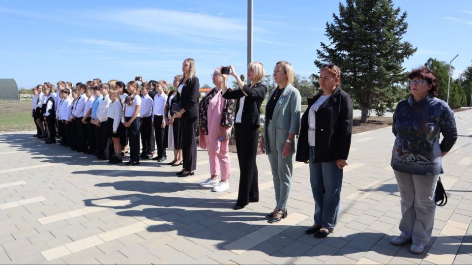 Инна Федоренко: Приняла участие в открытии осеннего этапа Вахты Памяти поколений «Пост №1»! Инна Федоренко: Приняла участие в открытии осеннего этапа Вахты Памяти поколений «Пост №1»!
