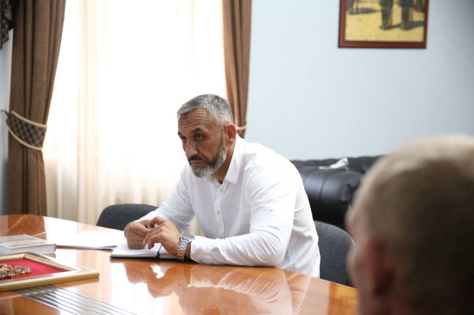 Дмитрий Скобликов: Провел личный прием граждан со своими заместителями Дмитрий Скобликов: Провел личный прием граждан со своими заместителями