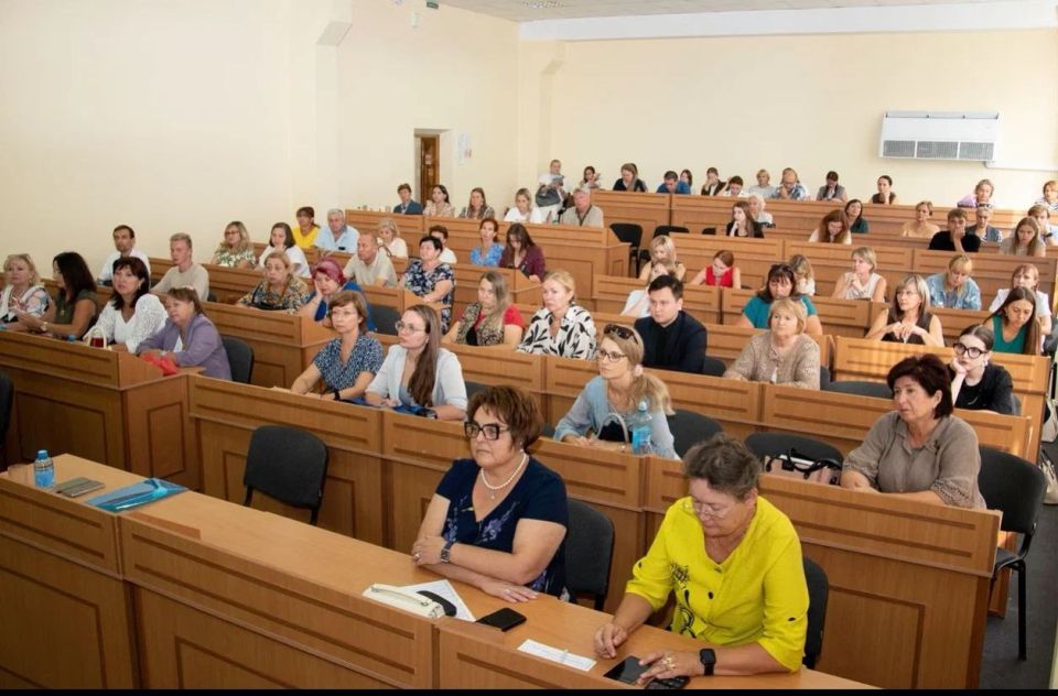 Екатерина Алтабаева: Вчера приняла участие в традиционной конференции преподавателей курса «Севастополеведение» «Актуальные изменения в преподавании отечественной и региональной истории в 2025/2026 учебном году» Екатерина Алтабаева: Вчера приняла участие в традиционной конференции преподавателей курса «Севастополеведение» «Актуальные изменения в преподавании отечественной и региональной истории в 2025/2026 учебном году»