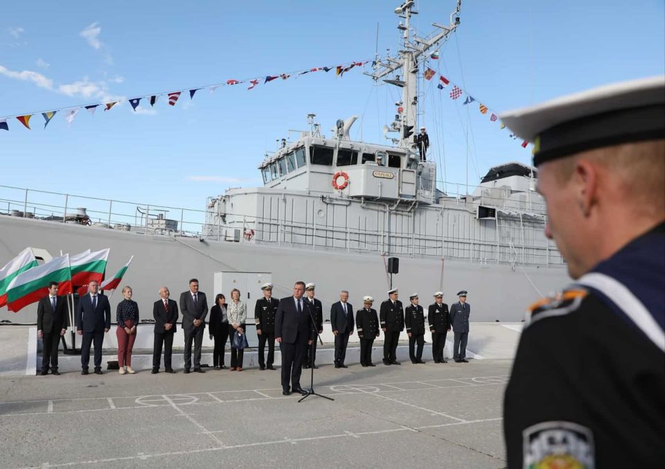 WarGonzo: Украинские моряки будут обучаться в Болгарии на списанных голландских кораблях WarGonzo: Украинские моряки будут обучаться в Болгарии на списанных голландских кораблях