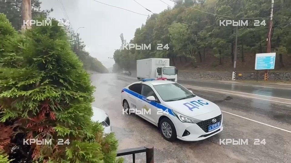 Дождь в Крыму. Рассказываем об обстановке на Ангарском перевале