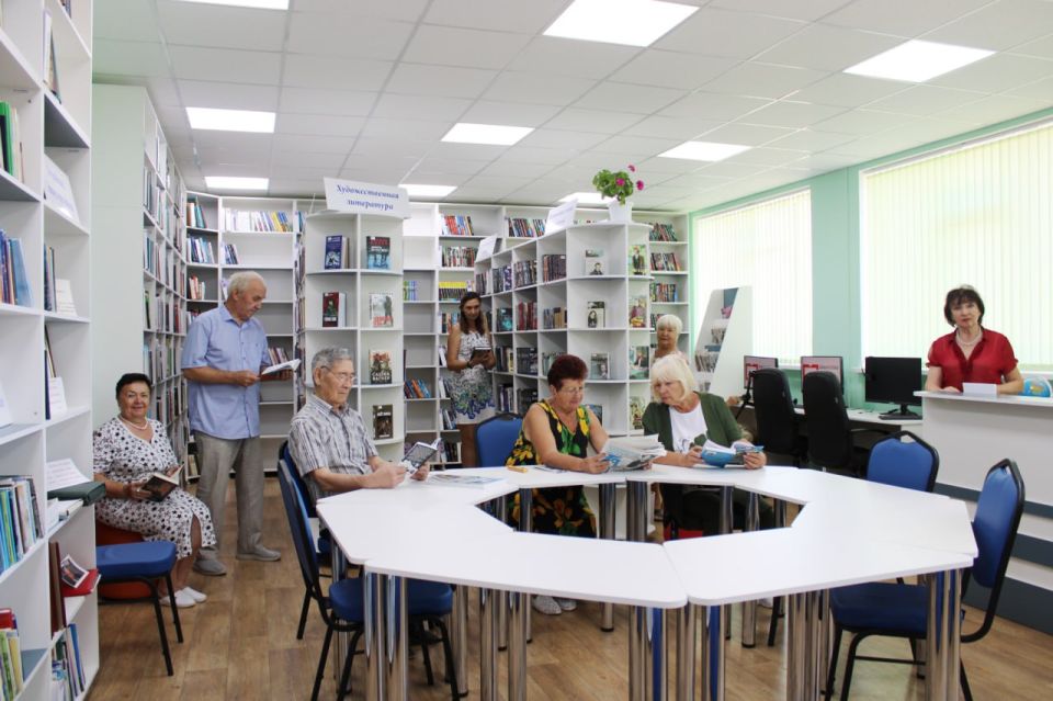 В Ленинском районе открыли модельную библиотеку В Ленинском районе открыли модельную библиотеку