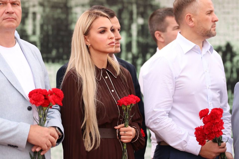 Анастасия Гридчина: В Евпатории, на священной земле мемориального комплекса «Красная горка», где каждый камень дышит историей, развернулась патриотическая акция «Единство нации», ставшая частью международного проекта...