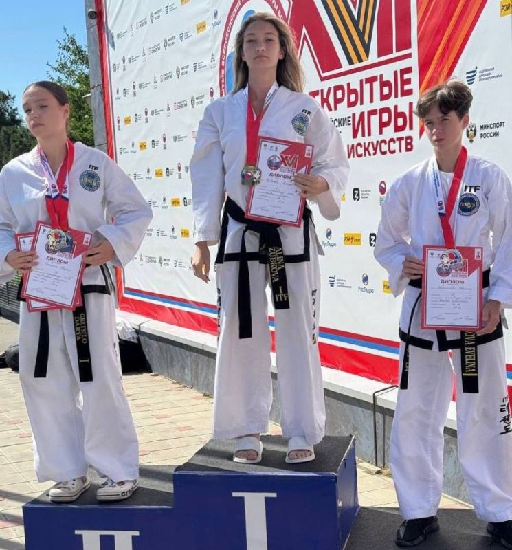 Ольга Торубарова: Сборная республики Крым по Тхэквондо ИТФ заняла место в общекомандном зачете на ХVII Открытых юношеских играх боевых искусств в г. Анапа. Количество участников составляло более 250 человек из 24-х регионов... Ольга Торубарова: Сборная республики Крым по Тхэквондо ИТФ заняла место в общекомандном зачете на ХVII Открытых юношеских играх боевых искусств в г. Анапа. Количество участников составляло более 250 человек из 24-х регионов...