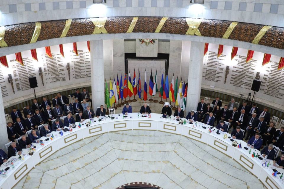 XLIII Конференция Южно-Российской Парламентской Ассоциации завершила свою работу XLIII Конференция Южно-Российской Парламентской Ассоциации завершила свою работу