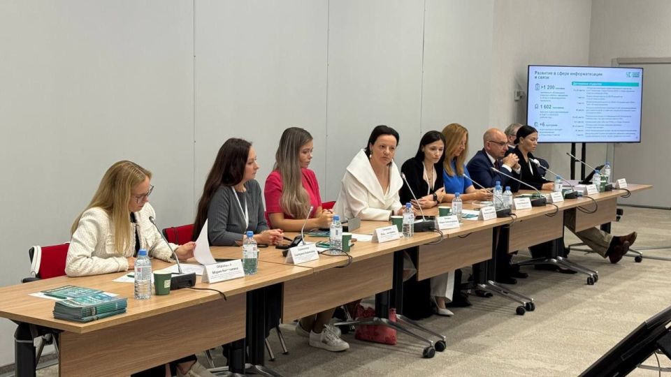 Мария Литовко: В секции «Цифровые технологии: новые компетенции и инструменты взаимодействия» выступила с темой: «Трансформация Севастополя в IT-хаб: привлечение кадров, инвестиций и развитие приоритетных направлений» Мария Литовко: В секции «Цифровые технологии: новые компетенции и инструменты взаимодействия» выступила с темой: «Трансформация Севастополя в IT-хаб: привлечение кадров, инвестиций и развитие приоритетных направлений»