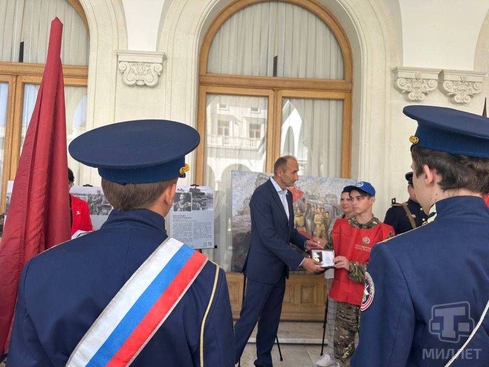 В Ливадийском дворце открылась выставка «Освободители Европы» В Ливадийском дворце открылась выставка «Освободители Европы»