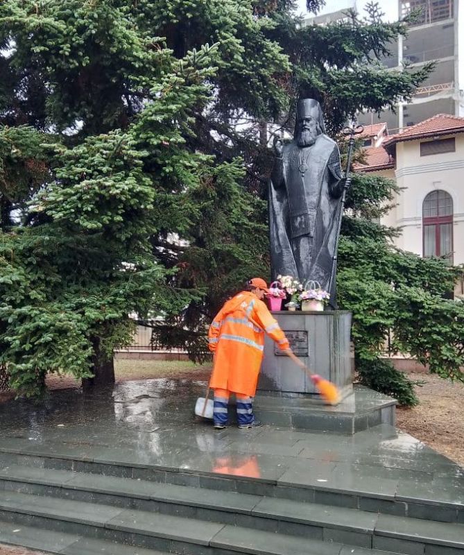 Чистый Симферополь — в любую погоду! Чистый Симферополь — в любую погоду!
