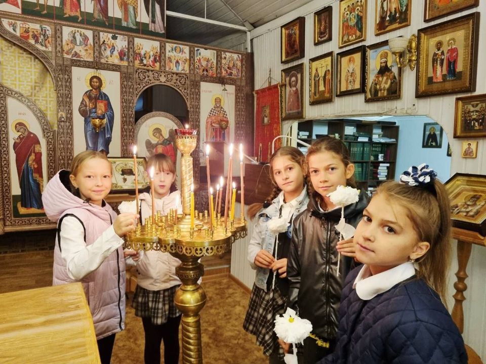 Белый цветок: Делаем мир добрее вместе! Белый цветок: Делаем мир добрее вместе!