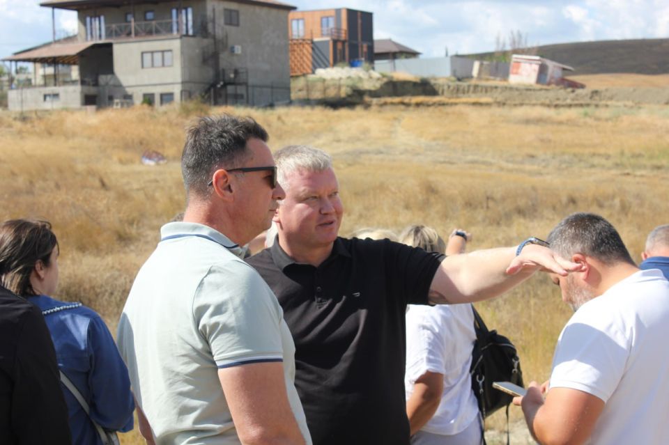 Владимир Ким: Провел встречу с жителями Коктебеля и Наниково Владимир Ким: Провел встречу с жителями Коктебеля и Наниково