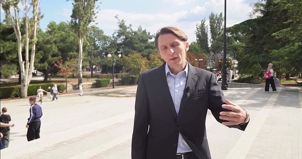 Крым ответил санкциям Украины важными делами: более 2,4 тысячи детей отправились на патриотические экскурсии в Феодосию