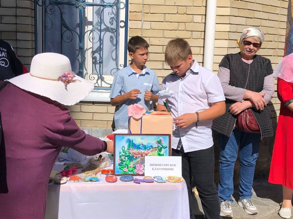 В нашем городе на территории Свято-Покровского собора состоялся традиционный День благотворительности и милосердия «Белый цветок» В нашем городе на территории Свято-Покровского собора состоялся традиционный День благотворительности и милосердия «Белый цветок»