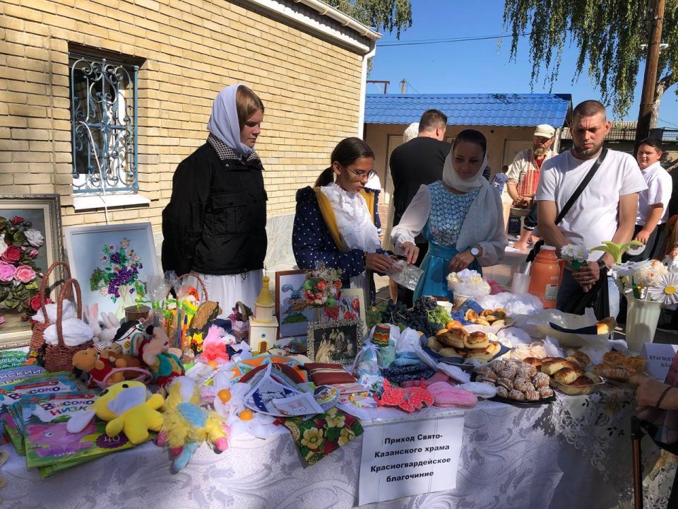 Игорь Ивин: В нашем городе на территории Свято-Покровского собора прошла благотворительная акция «Белый цветок» Игорь Ивин: В нашем городе на территории Свято-Покровского собора прошла благотворительная акция «Белый цветок»