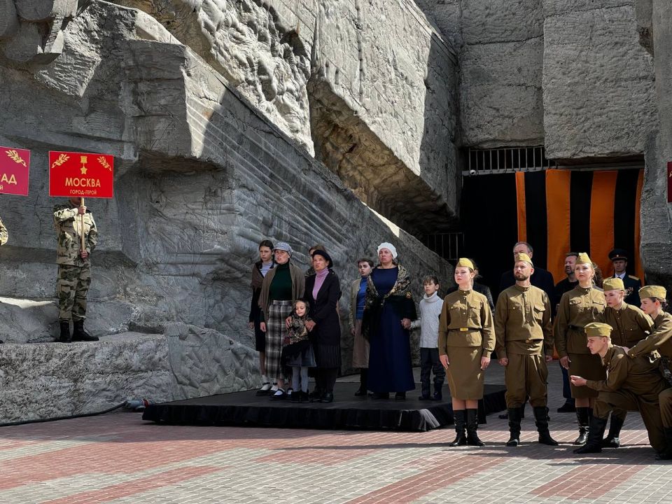 Всероссийский фестиваль-праздник народного творчества и традиций «Вместе мы – Россия!» объединил города-герои России Всероссийский фестиваль-праздник народного творчества и традиций «Вместе мы – Россия!» объединил города-герои России