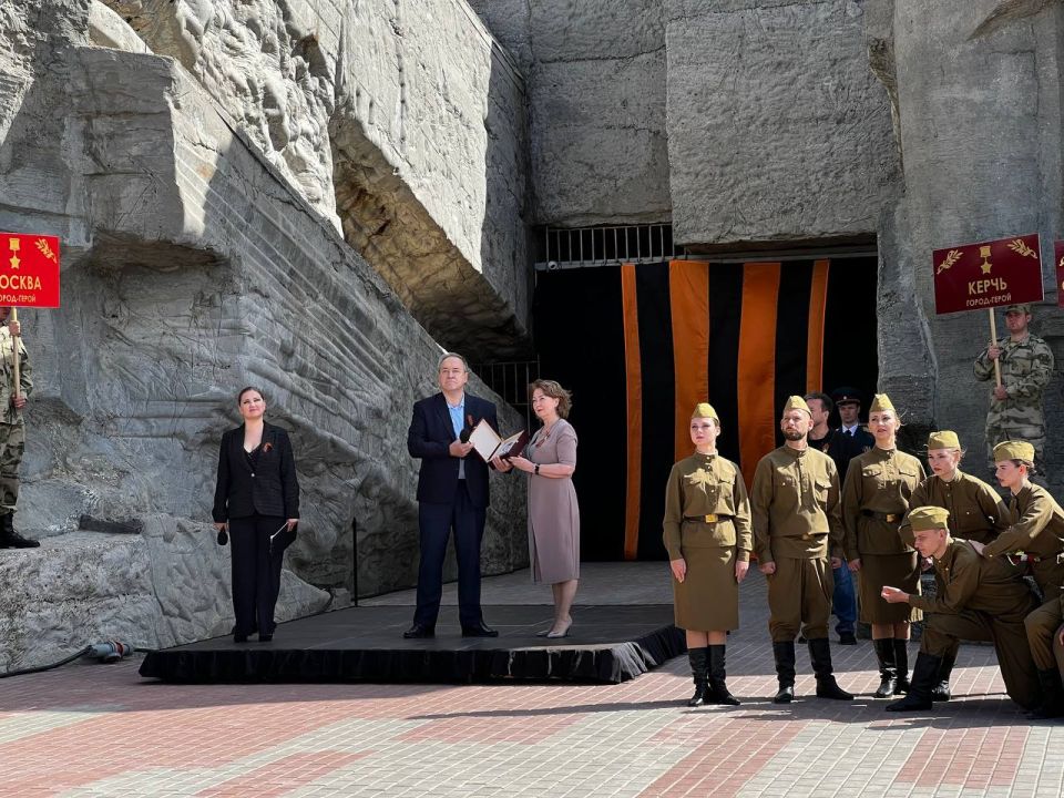 Всероссийский фестиваль-праздник народного творчества и традиций «Вместе мы – Россия!» объединил города-герои России Всероссийский фестиваль-праздник народного творчества и традиций «Вместе мы – Россия!» объединил города-герои России