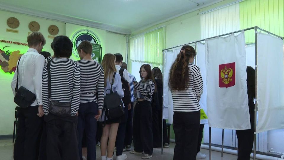 22 и 23 сентября в школах Симферополя пройдут выборы президентов ученического самоуправления 22 и 23 сентября в школах Симферополя пройдут выборы президентов ученического самоуправления