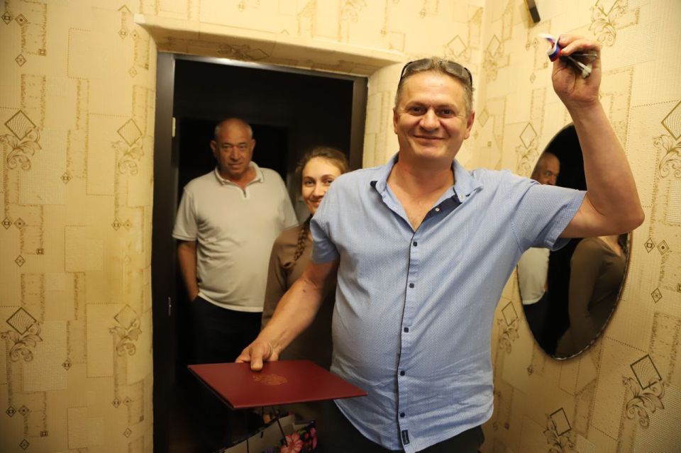 В Бахчисарайском районе выкупили жилье для семьи из числа ранее депортированных граждан В Бахчисарайском районе выкупили жилье для семьи из числа ранее депортированных граждан