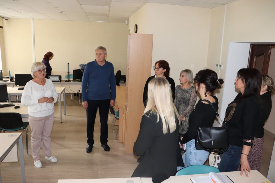 В Государственном архиве Республики Крым состоялась встреча с коллегами из Государственного архива Херсонской области В Государственном архиве Республики Крым состоялась встреча с коллегами из Государственного архива Херсонской области
