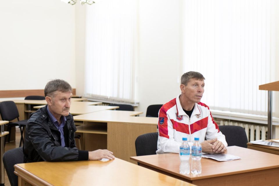 Михаил Афанасьев провёл приём граждан Михаил Афанасьев провёл приём граждан