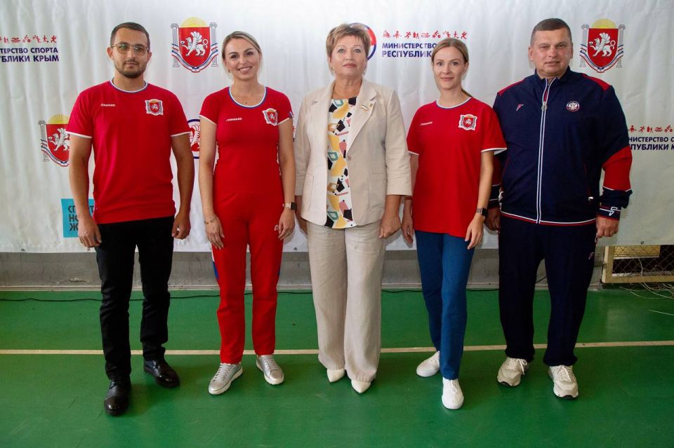 Турнир по настольному теннису в честь Дня флага и герба Крыма Турнир по настольному теннису в честь Дня флага и герба Крыма